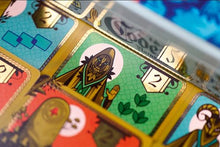 Charger l'image dans la galerie, BOMBYX Asmodee Codex Naturalis - Jeux de Société - Jeux de Cartes - Jeux de Voyage à Partir de 8 Ans - 2 à 4 Joueurs - Version Française, Noir