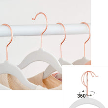 Charger l'image dans la galerie, SONGMICS Lot de 20 Cintres Velours Adulte, Longueur 41,5 cm, Fin, Grande Capacité de Charge, avec Crochets Pivotants à 360°, pour Manteaux, Chemises, Blanc et Rose Gold CRF026W01
